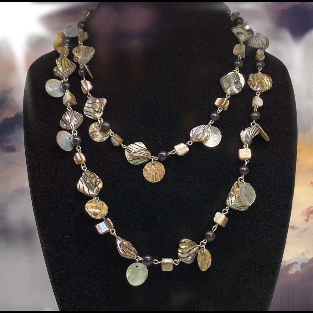 Vintage Polished Mother of Pearl Shell Necklace
